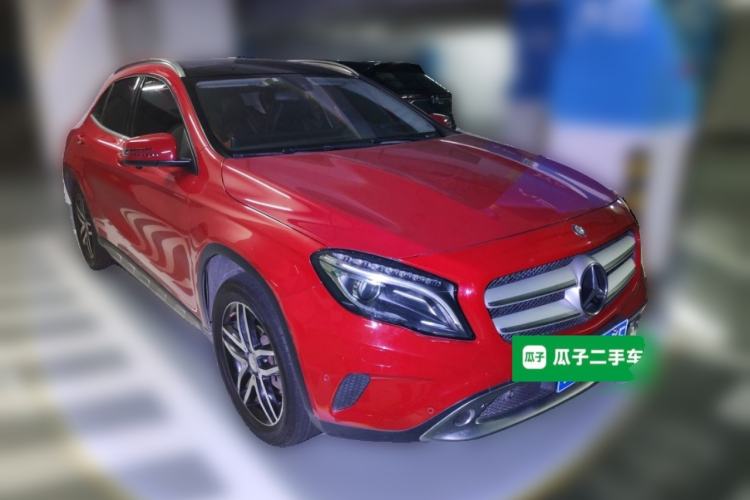 Used Mercedes-Benz GLA 2016 GLA 220 4MATIC Fashion Edition Front Right 45 Deg
