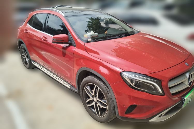 Used Mercedes-Benz GLA 2016 GLA 220 4MATIC Fashion Edition Front Right 45 Deg