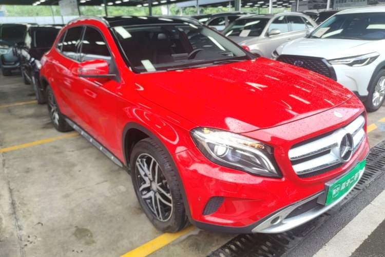 Used Mercedes-Benz GLA 2016 GLA 220 4MATIC Fashion Edition Front Right 45 Deg