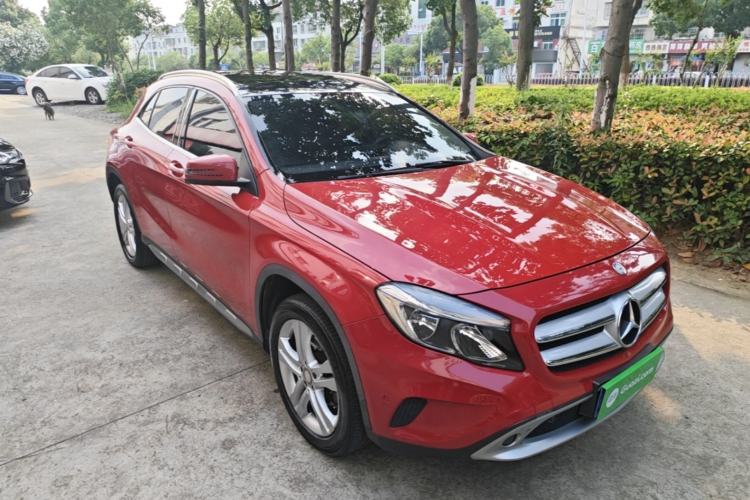 Used Mercedes-Benz GLA 2016 GLA 200 Sport Edition Front Right 45 Deg