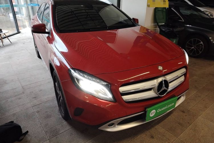 Used Mercedes-Benz GLA 2016 GLA 220 4MATIC Fashion Edition Front Right 45 Deg