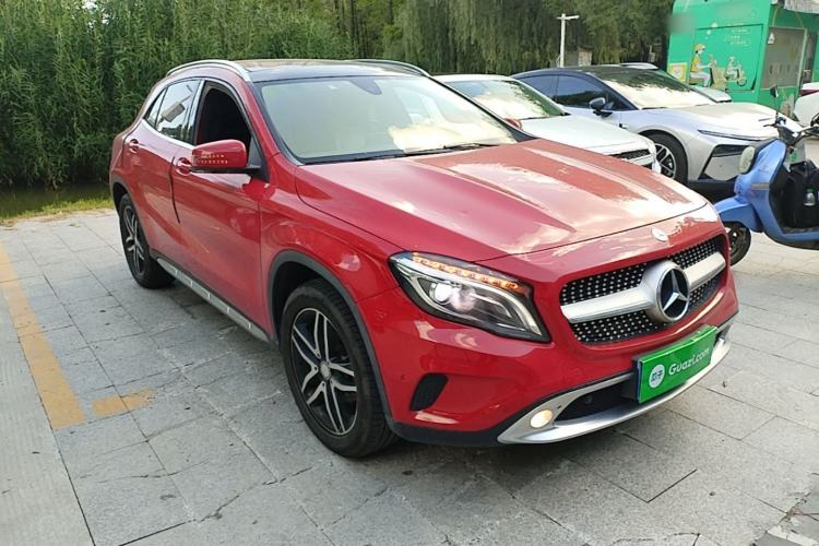 Used Mercedes-Benz GLA 2016 GLA 220 4MATIC Fashion Edition Front Right 45 Deg