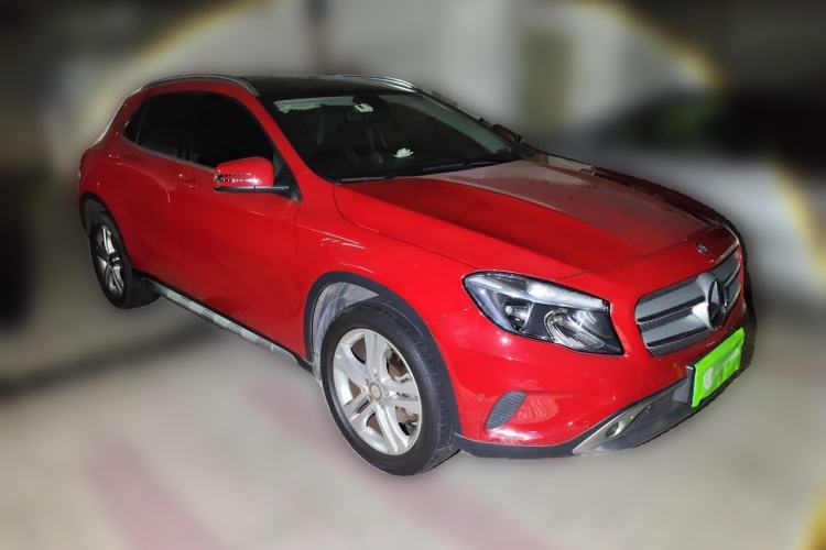Used Mercedes-Benz GLA 2016 GLA 200 Sport Edition Front Right 45 Deg