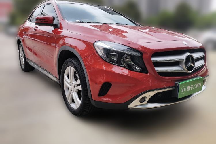 Used Mercedes-Benz GLA 2016 GLA 200 Sport Edition Front Right 45 Deg