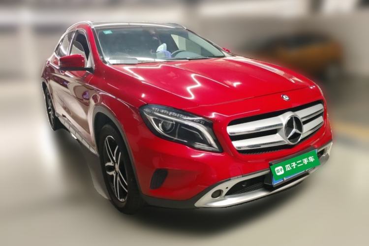 Used Mercedes-Benz GLA 2016 GLA 220 4MATIC Fashion Edition Front Right 45 Deg