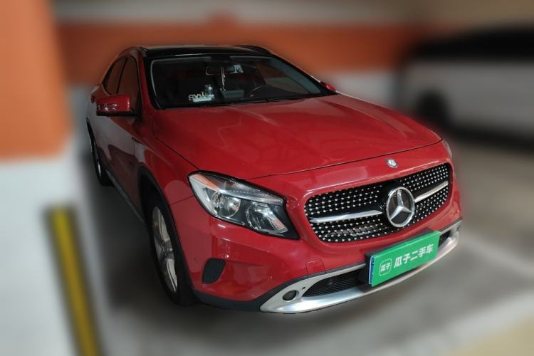 Used Mercedes-Benz GLA 2016 GLA 200 Sport Edition Front Right 45 Deg
