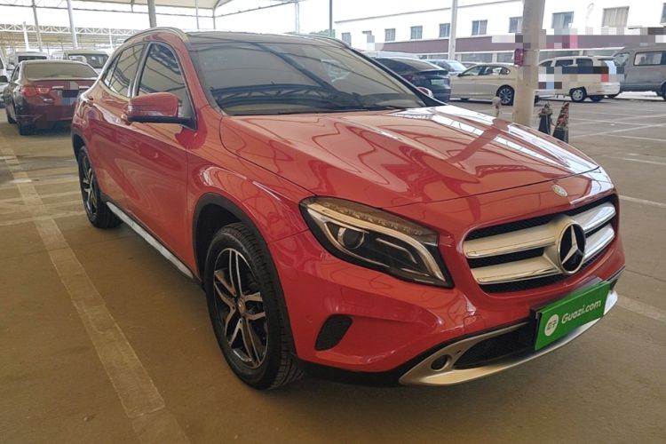 Used Mercedes-Benz GLA 2016 GLA 200 Fashion Model Front Right 45 Deg