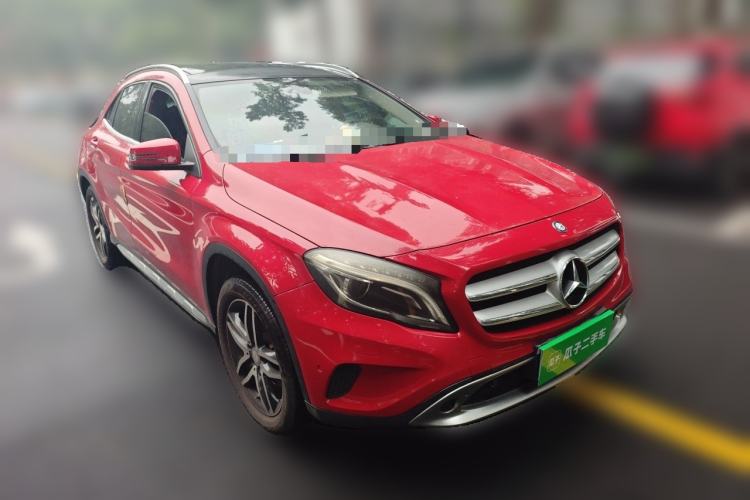 Used Mercedes-Benz GLA 2016 GLA 200 Fashion Model Front Right 45 Deg