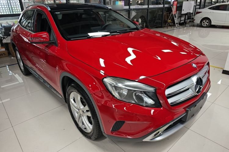 Used Mercedes-Benz GLA 2016 GLA 200 Sport Edition Front Right 45 Deg