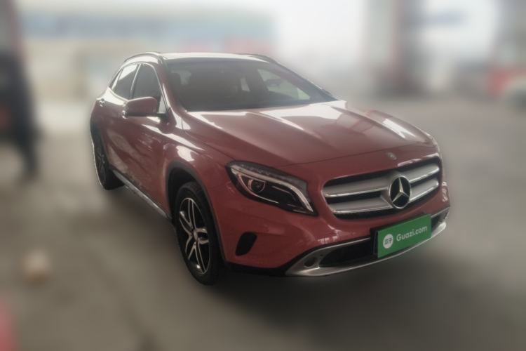 Used Mercedes-Benz GLA 2016 GLA 220 4MATIC Fashion Edition Front Right 45 Deg