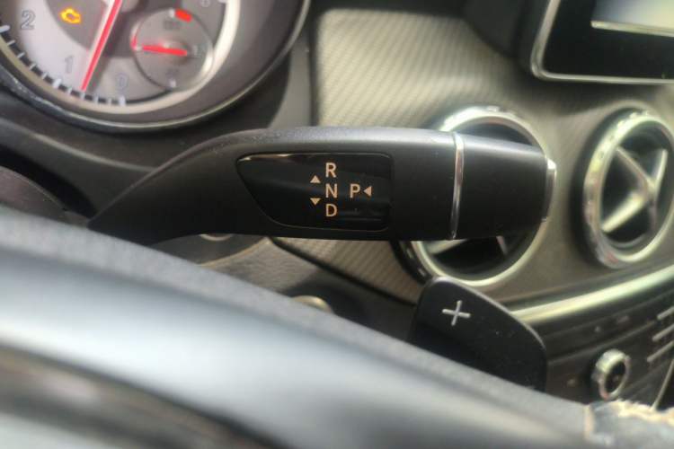 Used Mercedes-Benz GLA 2016 GLA 200 Sport Edition Gear Lever