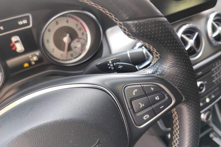 Used Mercedes-Benz GLA 2016 GLA 200 Fashion Model Gear Lever