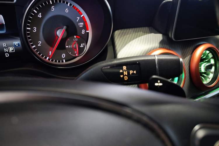 Used Mercedes-Benz GLA 2016 GLA 220 4MATIC Fashion Edition Gear Lever