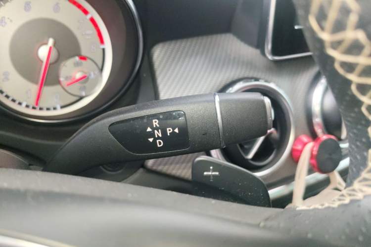 Used Mercedes-Benz GLA 2016 GLA 200 Sport Edition Gear Lever