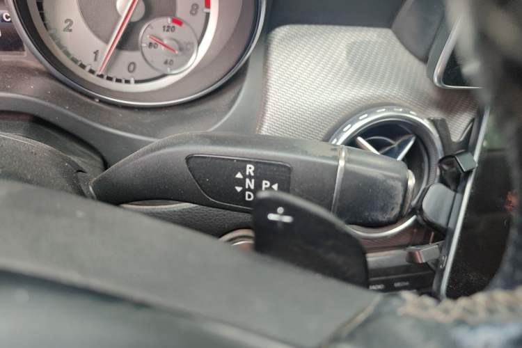 Used Mercedes-Benz GLA 2016 GLA 200 Sport Edition Gear Lever