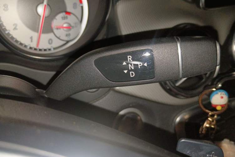 Used Mercedes-Benz GLA 2016 GLA 200 Fashion Model Gear Lever