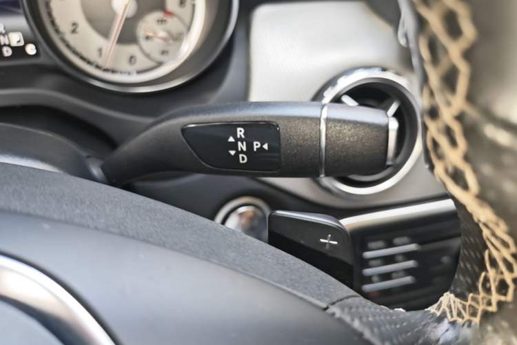 Used Mercedes-Benz GLA 2016 GLA 200 Sport Edition Gear Lever