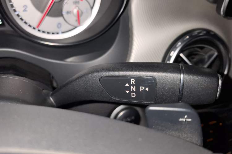 Used Mercedes-Benz GLA 2016 GLA 200 Sport Edition Gear Lever