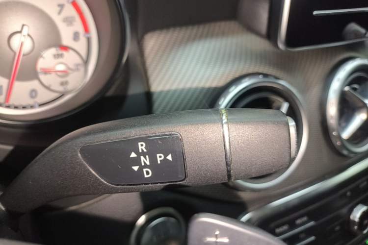 Used Mercedes-Benz GLA 2016 GLA 200 Sport Edition Gear Lever