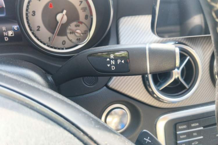 Used Mercedes-Benz GLA 2016 GLA 200 Sport Edition Gear Lever