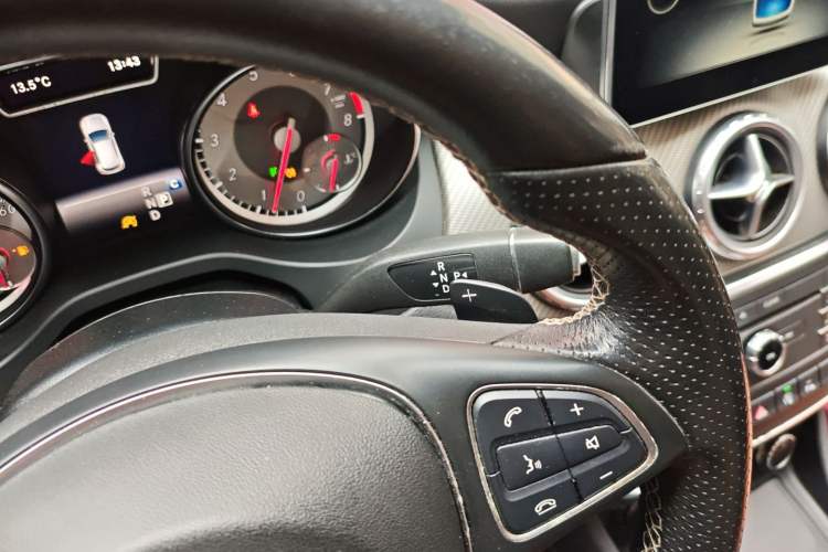 Used Mercedes-Benz GLA 2016 GLA 200 Fashion Model Gear Lever