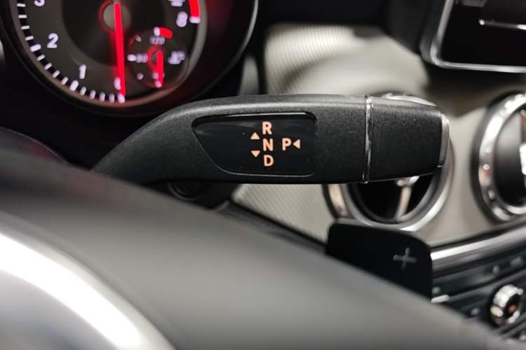 Used Mercedes-Benz GLA 2016 GLA 200 Sport Edition Gear Lever