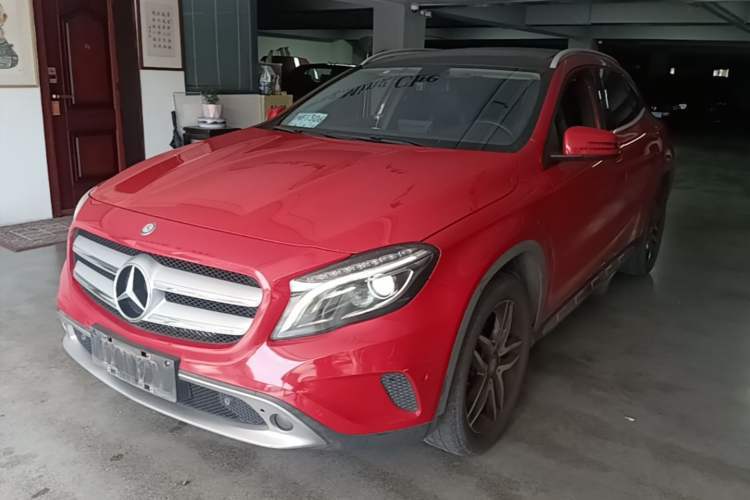 Used Mercedes-Benz GLA 2016 GLA 200 Fashion Model Guazi used car, China used car export, Used car for sale, Used cars, Cheapest cars for sale