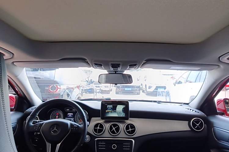 Used Mercedes-Benz GLA 2016 GLA 200 Fashion Model Headliner