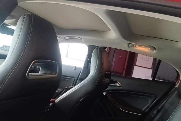 Used Mercedes-Benz GLA 2016 GLA 200 Fashion Model Headliner