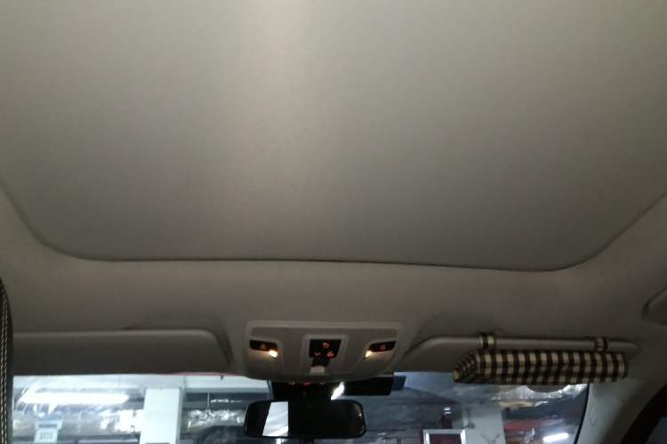 Used Mercedes-Benz GLA 2016 GLA 220 4MATIC Fashion Edition Headliner