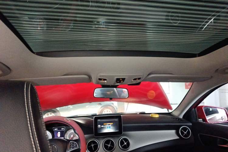 Used Mercedes-Benz GLA 2016 GLA 200 Sport Edition Headliner