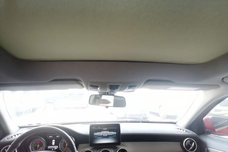 Used Mercedes-Benz GLA 2016 GLA 220 4MATIC Fashion Edition Headliner