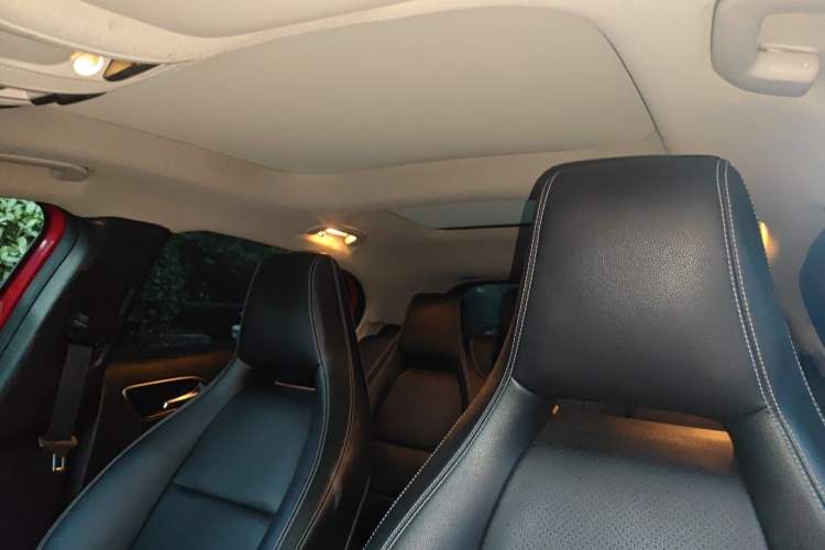Used Mercedes-Benz GLA 2016 GLA 200 Fashion Model Headliner