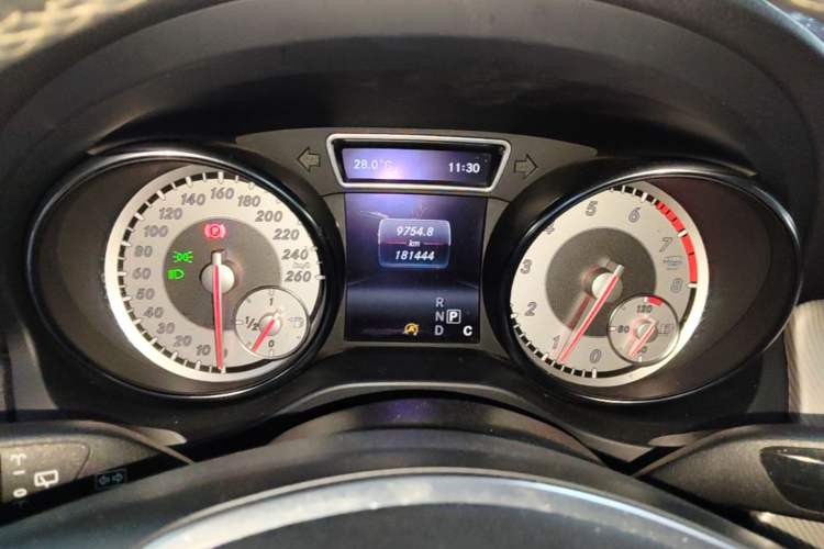 Used Mercedes-Benz GLA 2016 GLA 200 Sport Edition Instrument Cluster