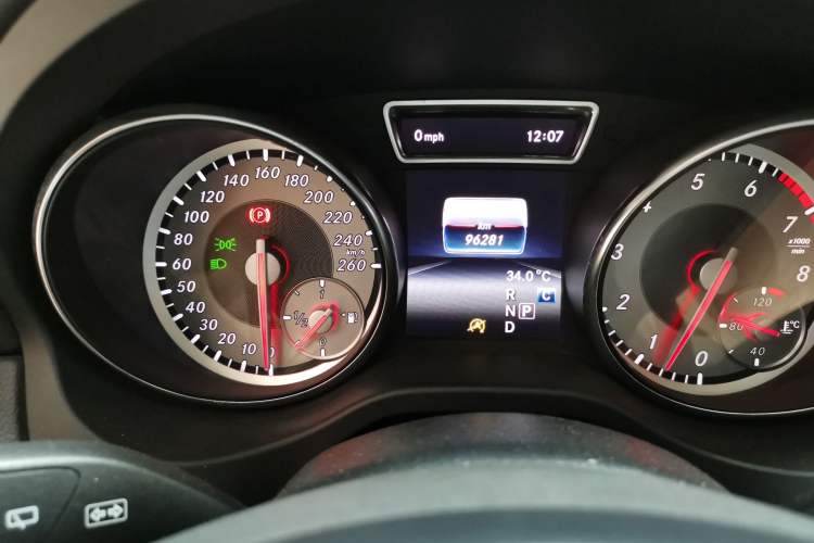 Used Mercedes-Benz GLA 2016 GLA 200 Fashion Model Instrument Cluster