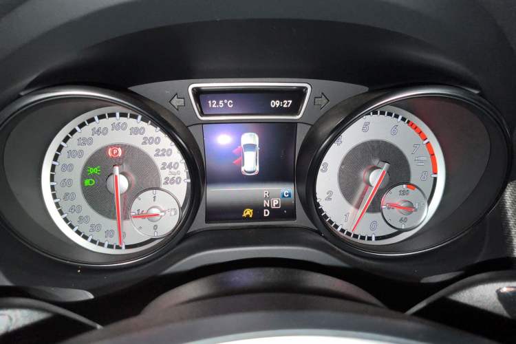 Used Mercedes-Benz GLA 2016 GLA 200 Sport Edition Instrument Cluster