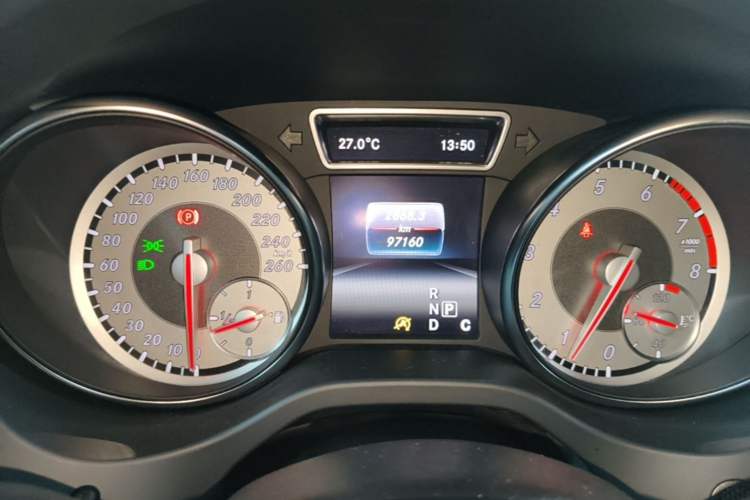 Used Mercedes-Benz GLA 2016 GLA 200 Fashion Model Instrument Cluster