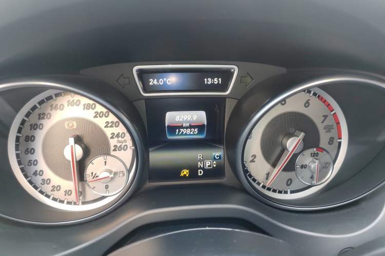 Used Mercedes-Benz GLA 2016 GLA 200 Fashion Model Instrument Cluster