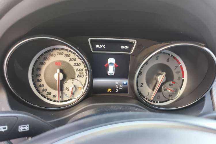 Used Mercedes-Benz GLA 2016 GLA 220 4MATIC Fashion Edition Instrument Cluster