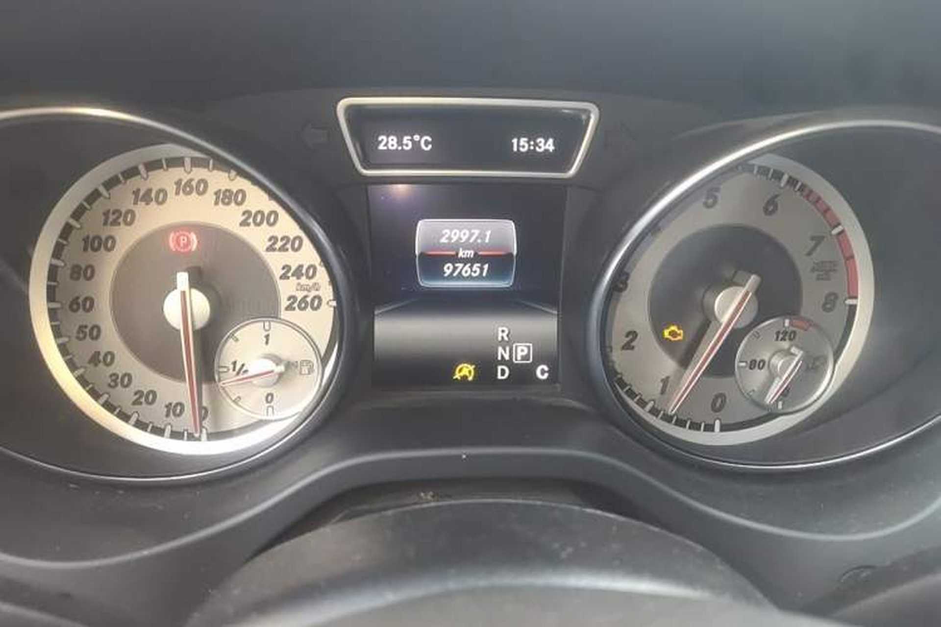 Used Mercedes-Benz GLA 2016 GLA 200 Fashion Model Instrument Cluster