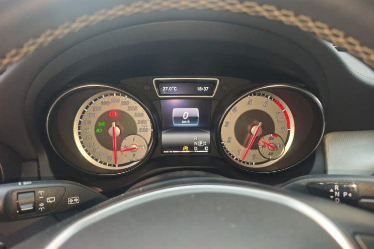 Used Mercedes-Benz GLA 2016 GLA 200 Fashion Model Instrument Cluster