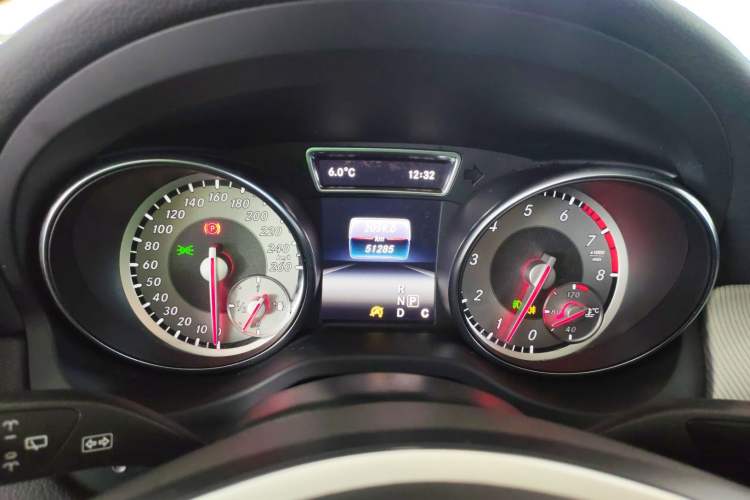 Used Mercedes-Benz GLA 2016 GLA 220 4MATIC Fashion Edition Instrument Cluster