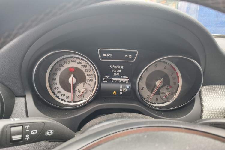 Used Mercedes-Benz GLA 2016 GLA 220 4MATIC Fashion Edition Instrument Cluster