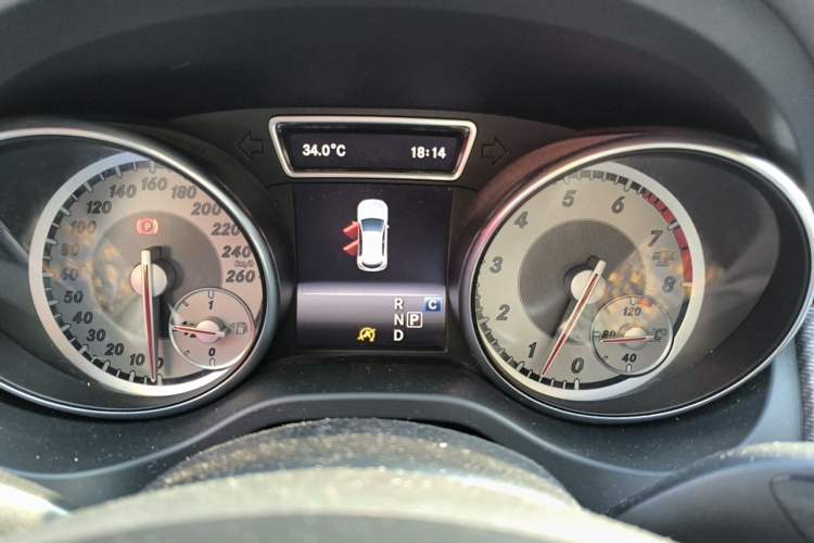 Used Mercedes-Benz GLA 2016 GLA 200 Fashion Model Instrument Cluster