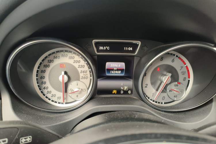 Used Mercedes-Benz GLA 2016 GLA 200 Fashion Model Instrument Cluster