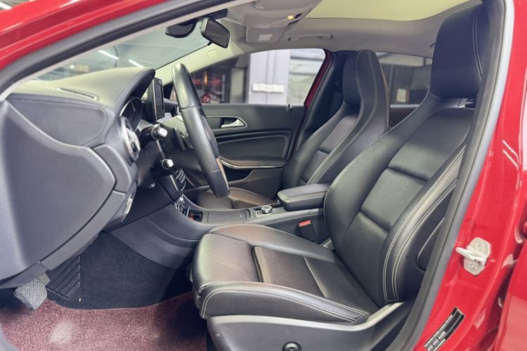 Used Mercedes-Benz GLA 2016 GLA 200 Fashion Model Interior 1