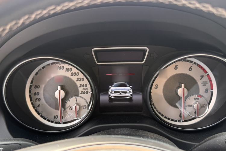 Used Mercedes-Benz GLA 2016 GLA 200 Fashion Model Interior 10