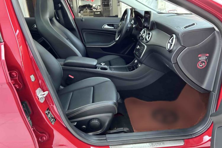 Used Mercedes-Benz GLA 2016 GLA 200 Fashion Model Interior 3