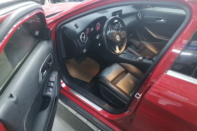 Used Mercedes-Benz GLA 2016 GLA 200 Fashion Model Interior 3