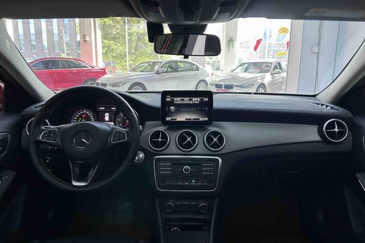 Used Mercedes-Benz GLA 2016 GLA 200 Fashion Model Interior 5